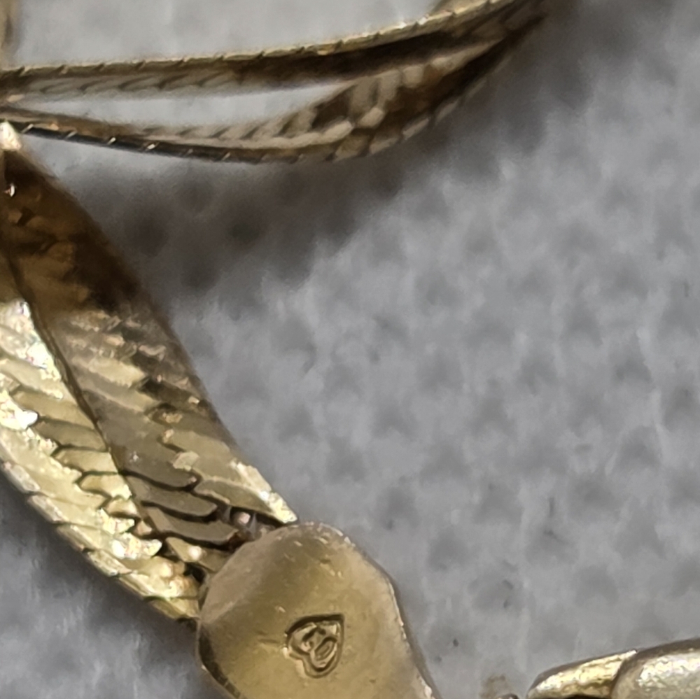 Gold Twisted Bracelet - Picture 7 of 15